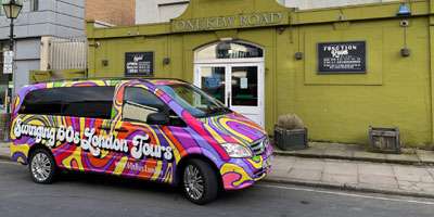 Rolling-Stones Minivan-Tour-West-London-400-1